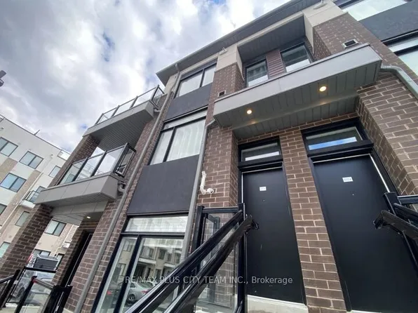 1695 Dersan St, Pickering, ON L1X 0S9