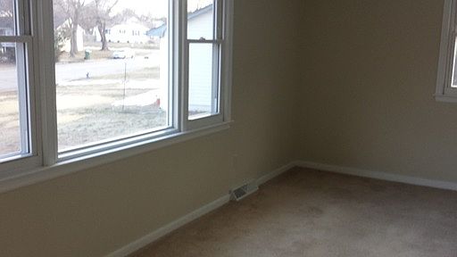 5th image of 3906 Galena Ave
