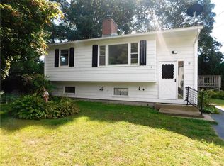 14 Betony Rd, Saunderstown, RI 02874