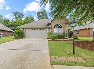 1073 Lexington Dr, Moody, AL 35004