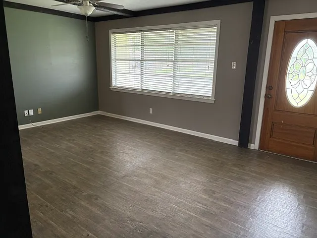 525 Gist Dr — Photo 2