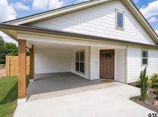425 S Bonner St, Jacksonville, TX 75766