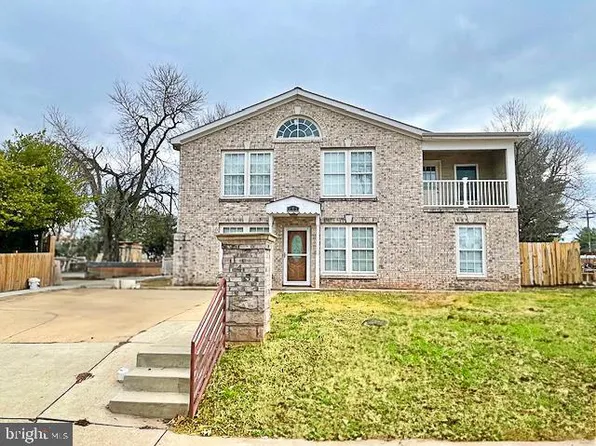 145 Scott Dr, Manassas Park, VA 20111