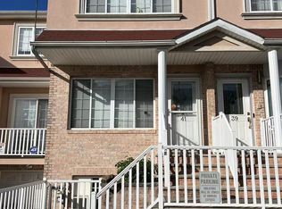 35 Chesterfield Ln #B, Staten Island, NY 10314