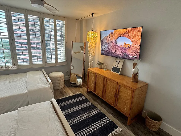 5161 Collins Ave #1012 — Photo 12