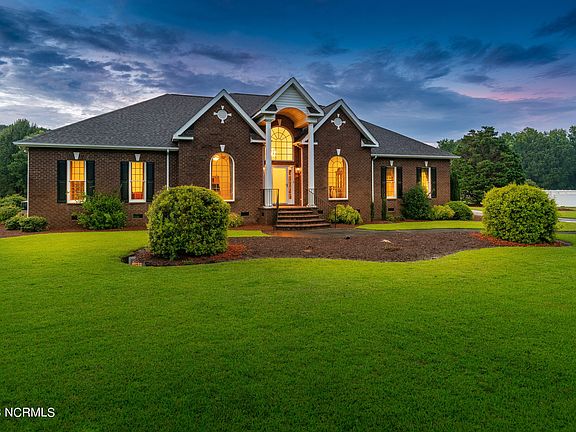 4th image of 724 Gatewood Drive
