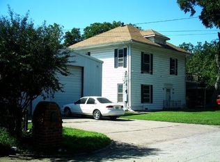 611 Crockett Ave, Grand Prairie, TX 75051