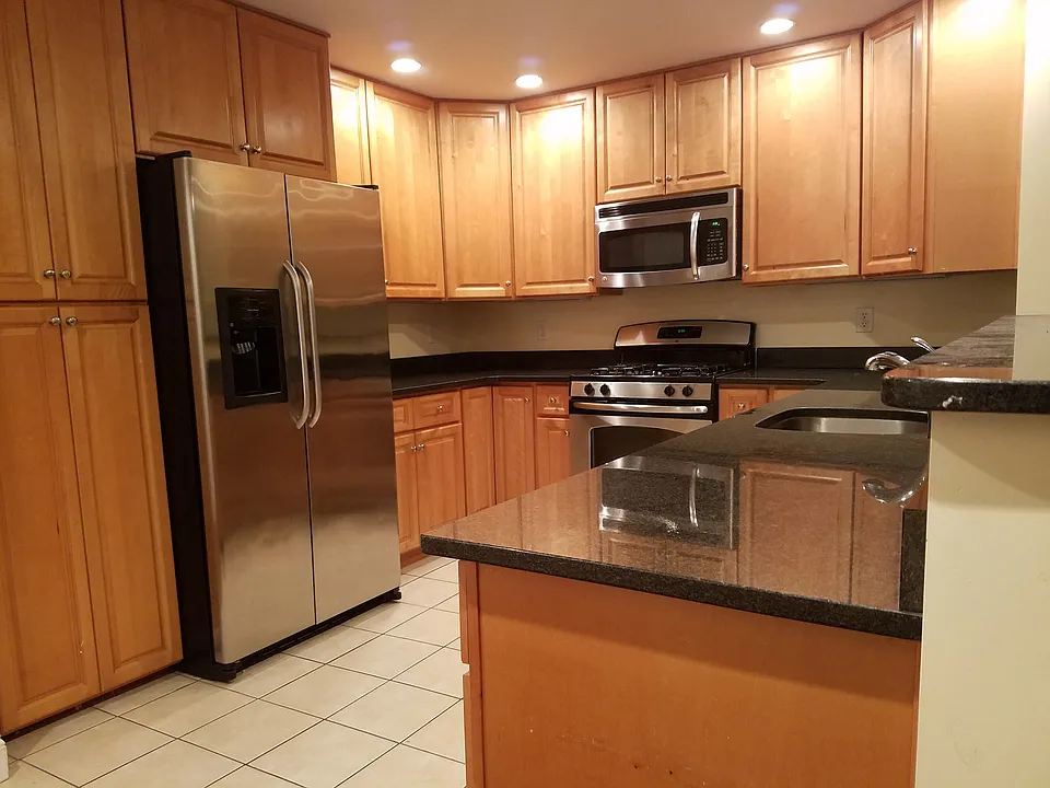 83 Fairmount Ave #7