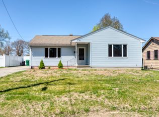 186 Clarendon Ave, Chicopee, MA 01013