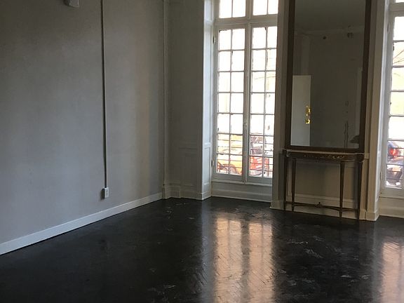 4th image of 1041 Saint Paul St APT 1