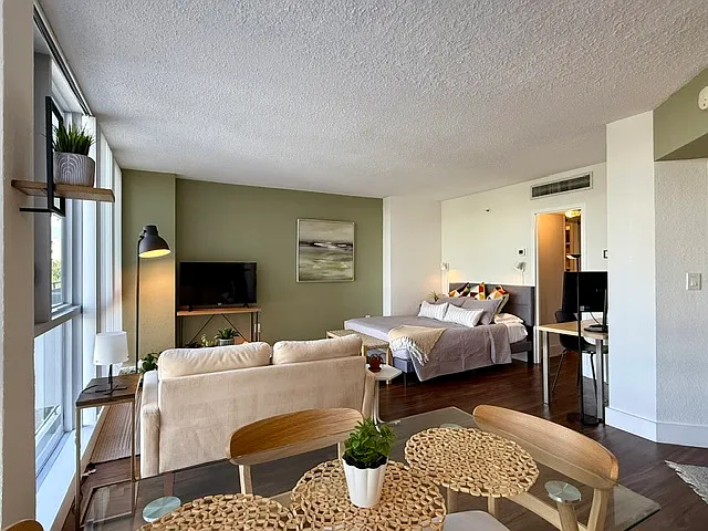 470 3rd St S #415 — Photo 7