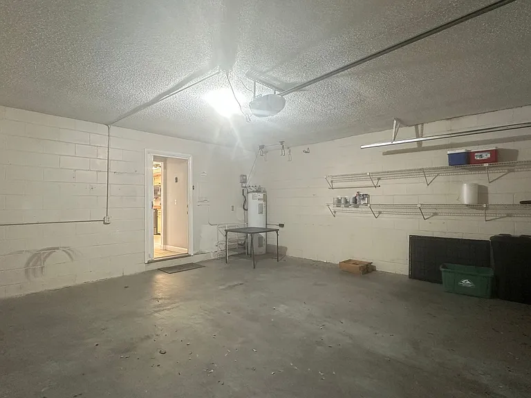 1532 N Carolwood Blvd — Photo 14