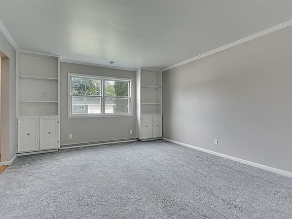 4th image of 525 Haylett St