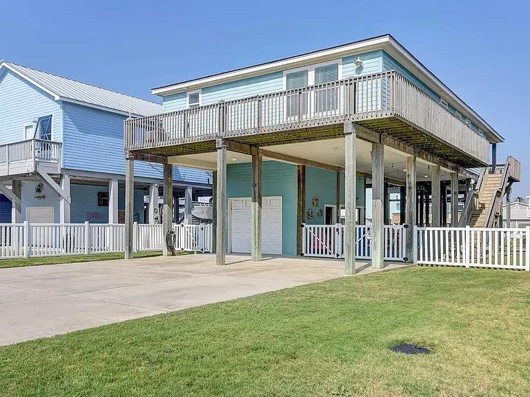 22122 Cantina Dr — Photo 36