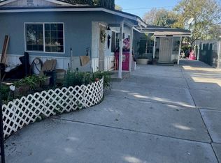 1910 Oak St, Santa Ana, CA 92707