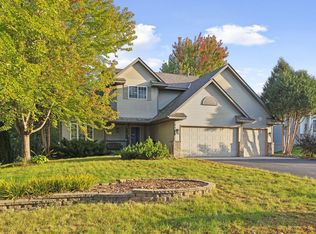 9342 Preserve Trl, Woodbury, MN 55125