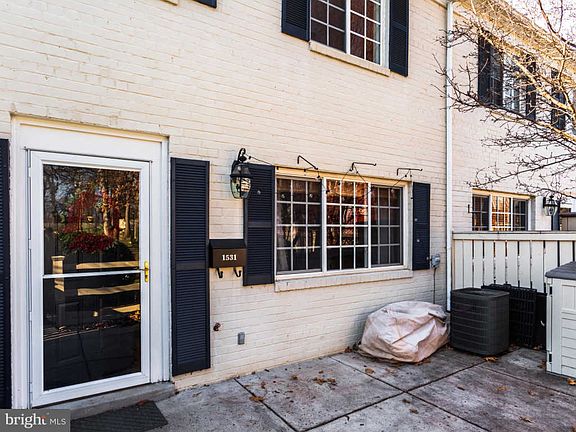 4th image of 1531 N Van Dorn St