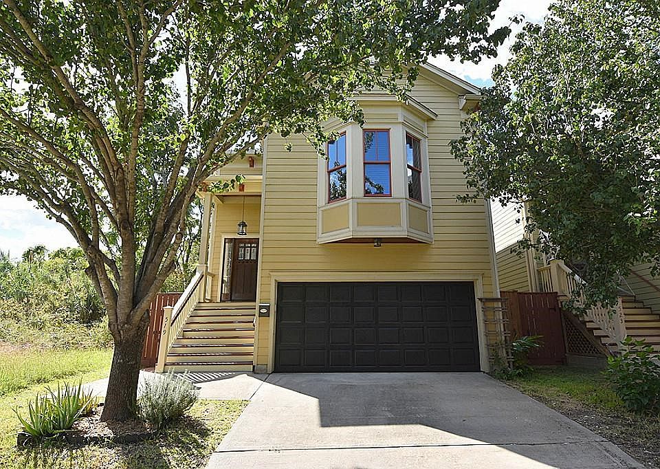 Welcome to Houston Historic Heights with this traditional it s traditional design elevation