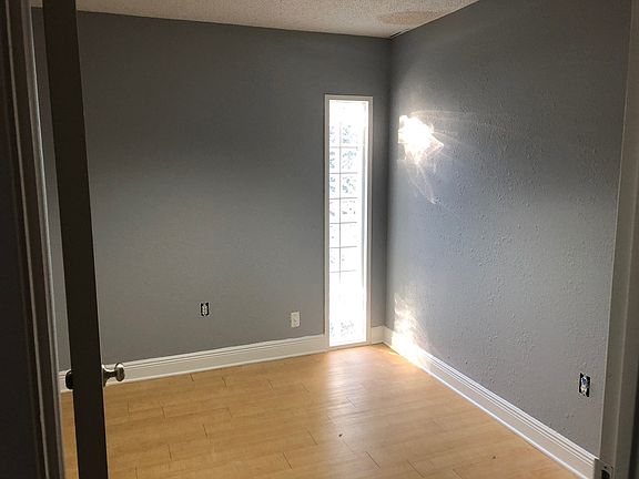 4th image of 451 N Maitland Ave