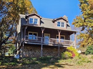 136 Jonahs Knob Ln, Laurel Fork, VA 24352