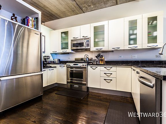 2nd image of 5430 N Sheridan Rd APT 503