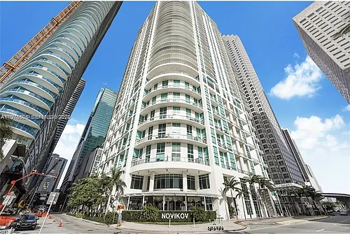 300 S Biscayne Blvd Photo 1