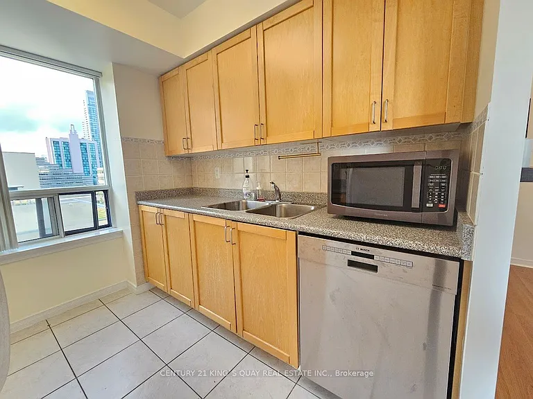 155 Beecroft Rd #706 — Photo 7