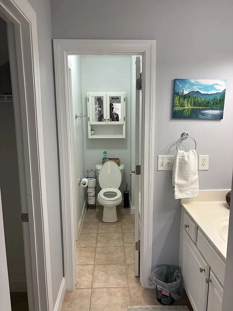 Room in 5 Bedroom Home in Braselton — Photo 4