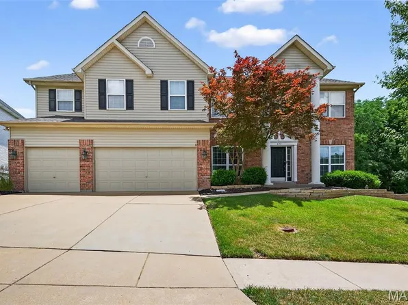 692 Meramec View Dr, Eureka, MO 63025