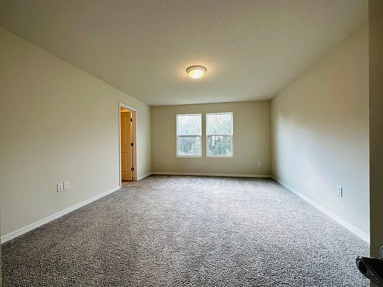 5269 Royal Point Ave — Photo 17