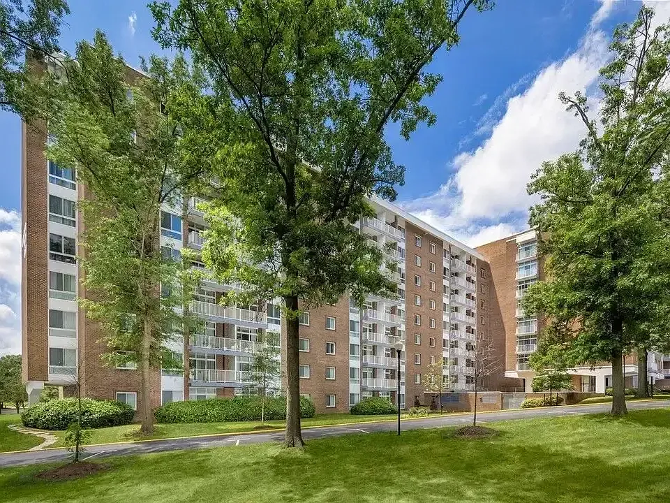 Charlestowne North