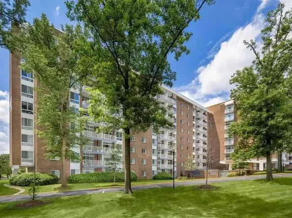 Charlestowne North