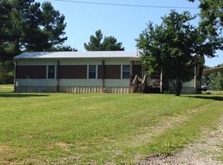 1587 Myatt Loop Rd, Burns, TN 37029