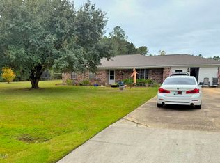 7213 Kruger Pl, Ocean Springs, MS 39564