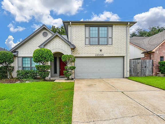 3rd image of 12330 Glenmeadow Dr