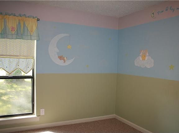This room was hand painted and is so cute!