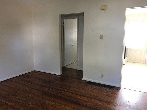 Living Area to Kitchen & Hall