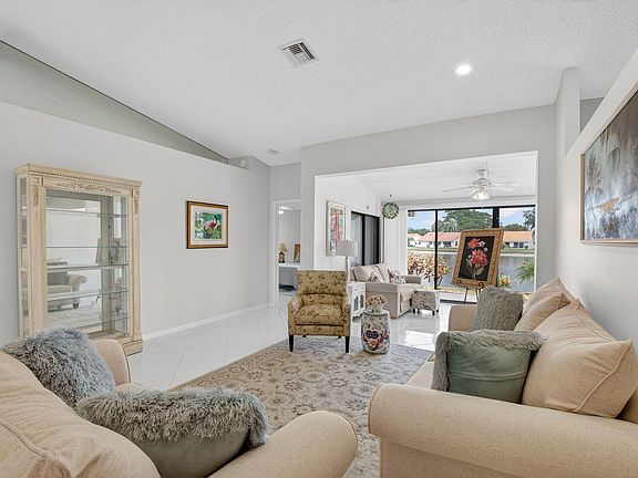 4th image of 4771 Yardarm Lane