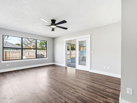 5th image of 1906 APOPKA Drive