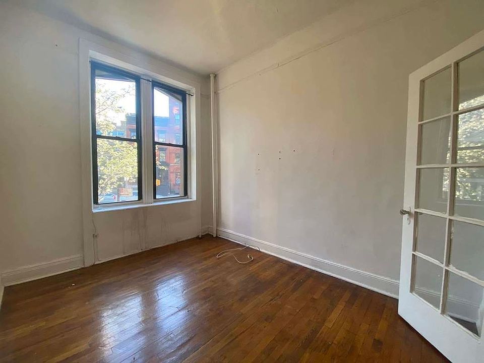 1st image of 19 Stuyvesant St APT 1B