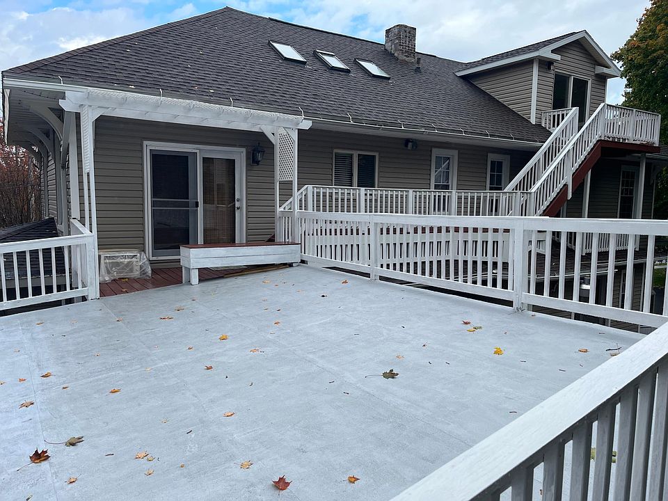 1st image of 125 Genesee St #125