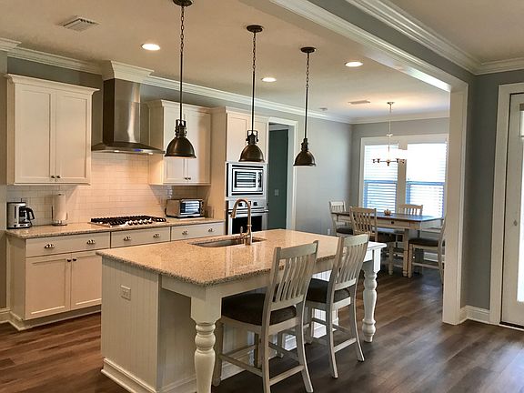 5th image of 616 Meadow Lake Dr