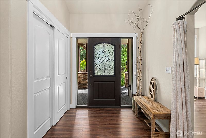 4th image of 8401 Dawn Hill Drive SE