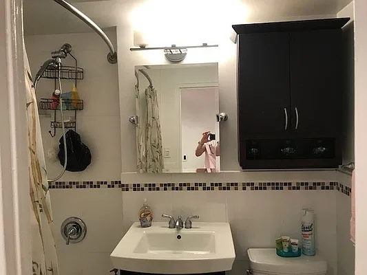 Rented by JSG Realty Corp | media 8