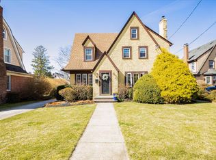 38 Stevens Ave, West Hempstead, NY 11552