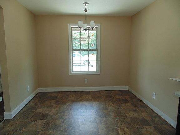 5th image of 142 Countrybrook Lot 142