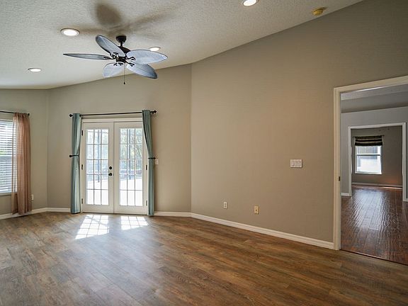 3rd image of 14728 Hartford Run Dr