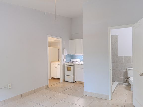2nd image of 5824 McKinley St #2