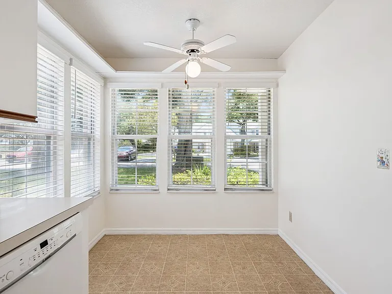 4807 Coachmans Dr #2408 — Photo 9