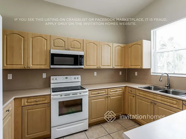 2345 SW 131st Ave — Photo 7